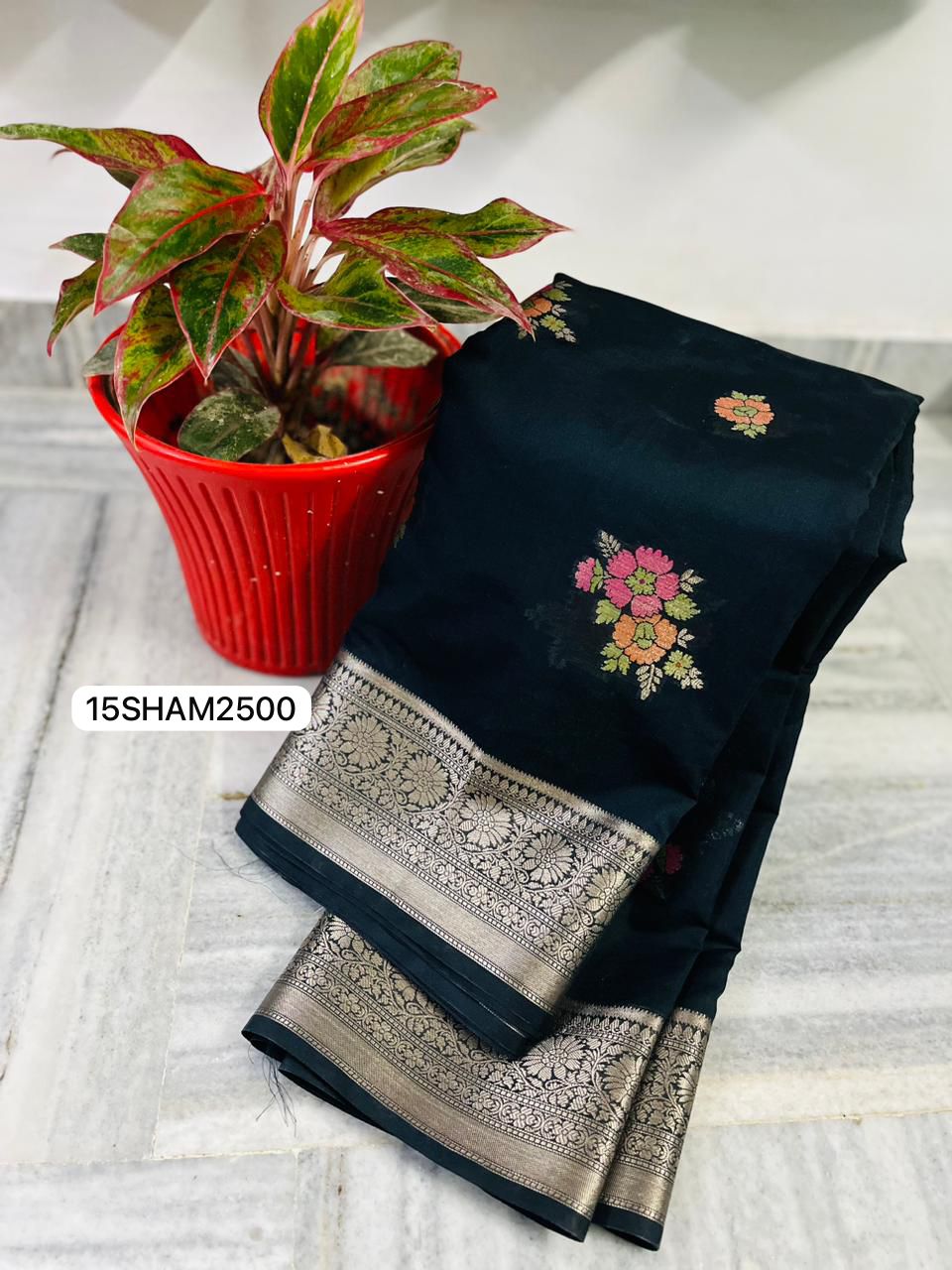 Green- Handwoven Banarasi Dayble Semi Georgette Saree