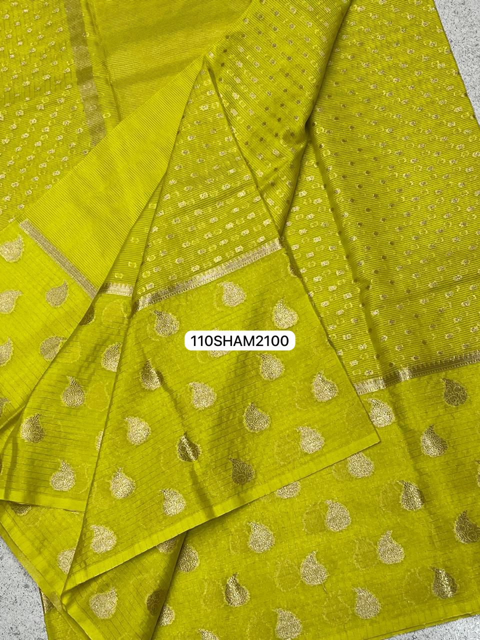Mustard Yellow- Handwoven Banarasi Dyeble Warm Silk Saree